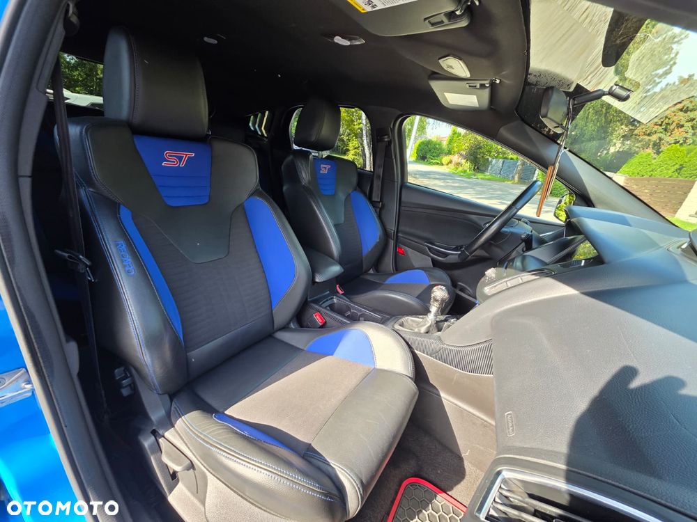 Ford Focus ST2 - 24