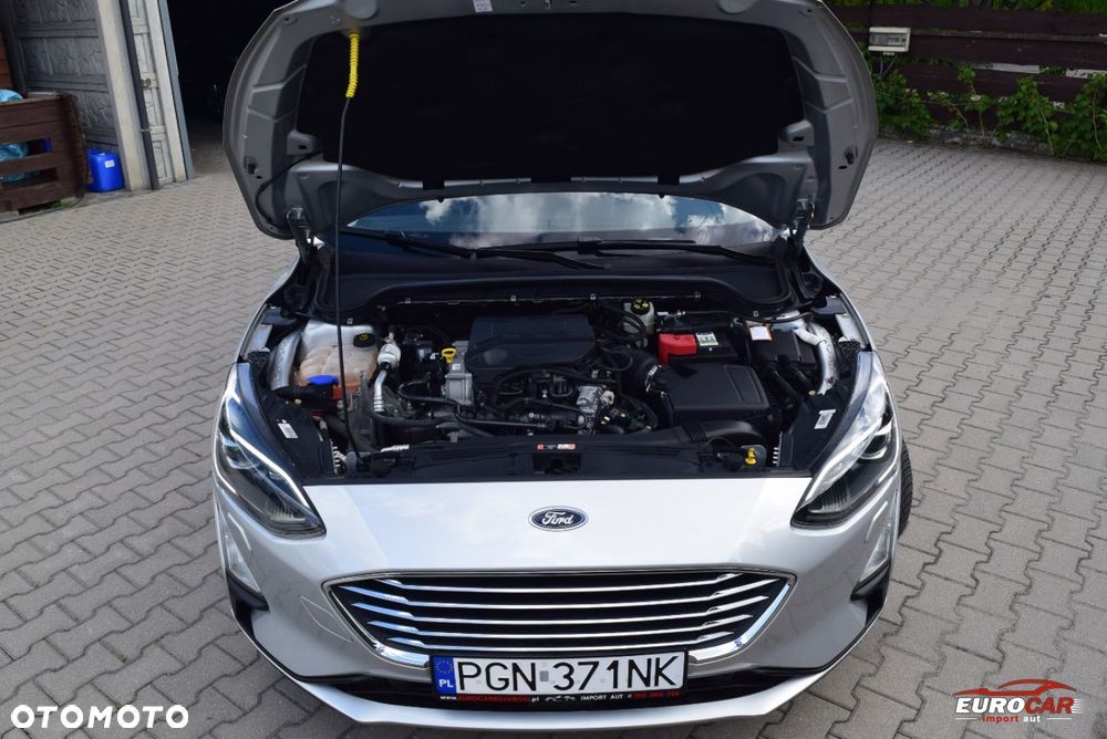 Ford Focus 1.0 EcoBoost Titanium Business - 32