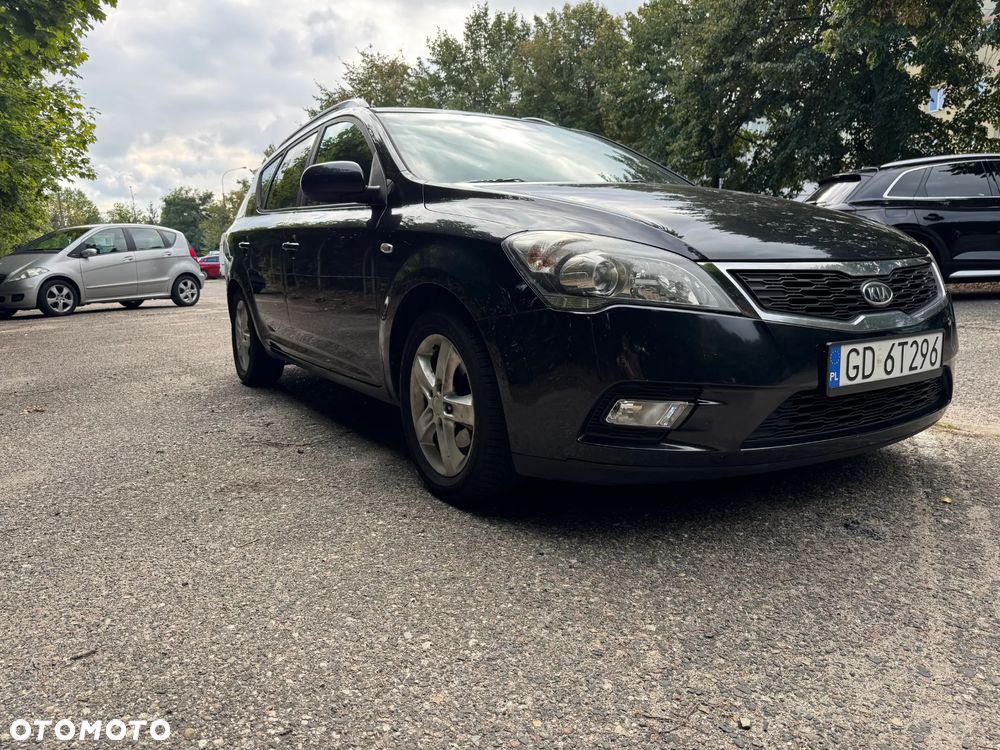 Kia Ceed - 1