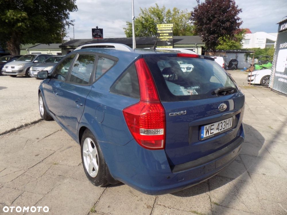 Kia Ceed - 3