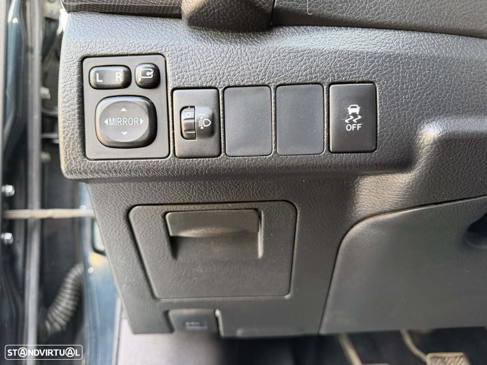 Toyota Auris 1.4 D-4D Exclusive - 30