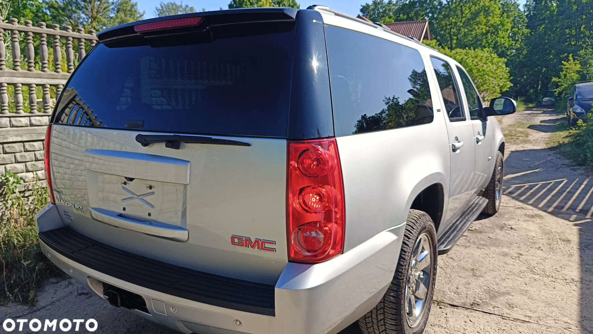 GMC Yukon - 19