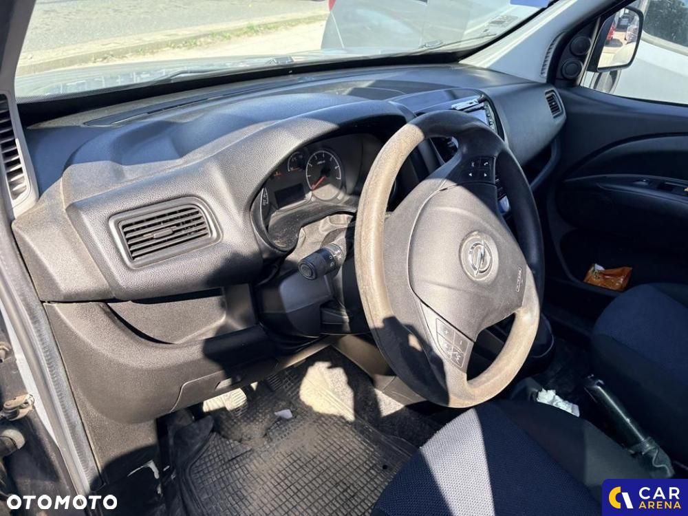 Opel Combo - 16