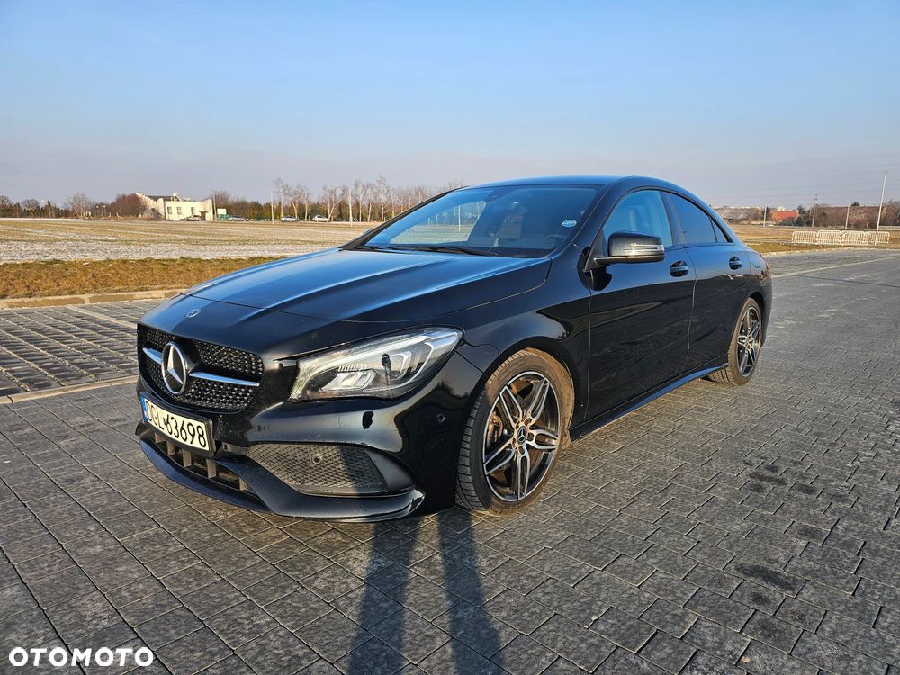 Mercedes-Benz CLA 200 7G-DCT AMG Line - 1