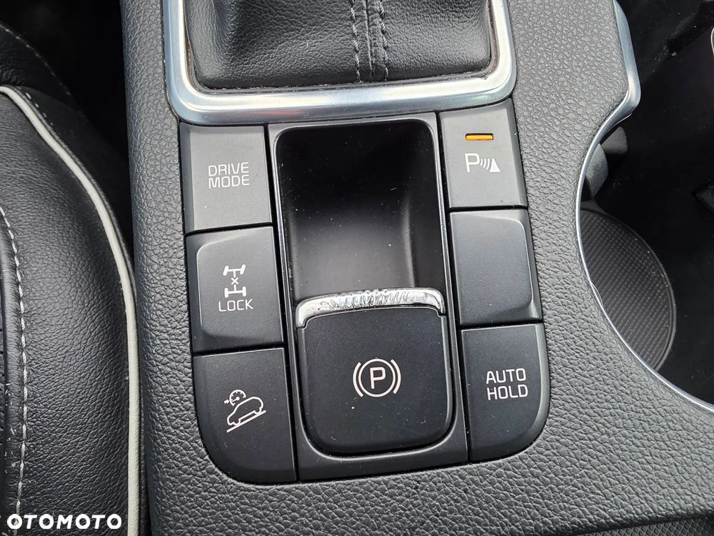 Kia Sportage 2,0 CRDI AWD GT Line - 14