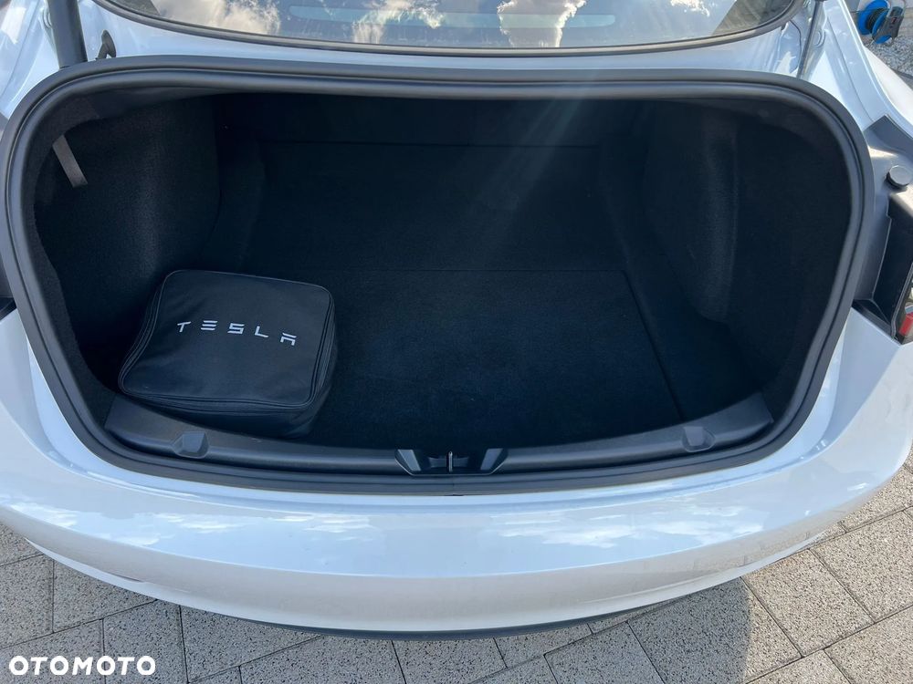Tesla Model 3 - 26