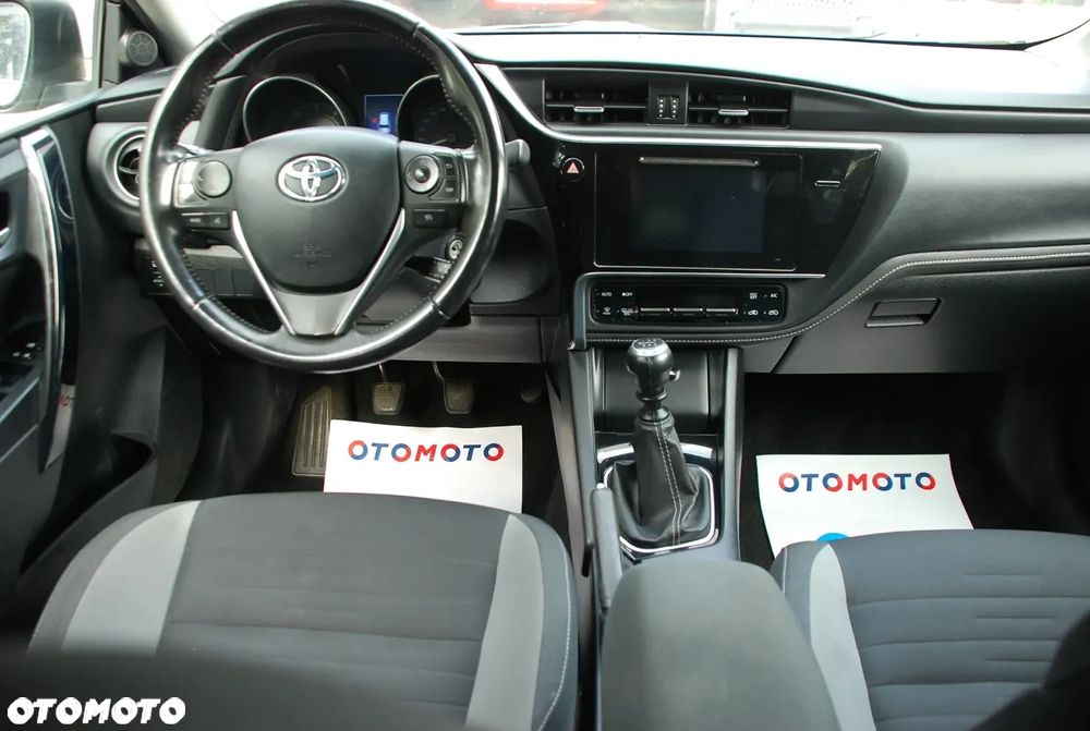 Toyota Auris 1.6 D-4D Edition-S - 10