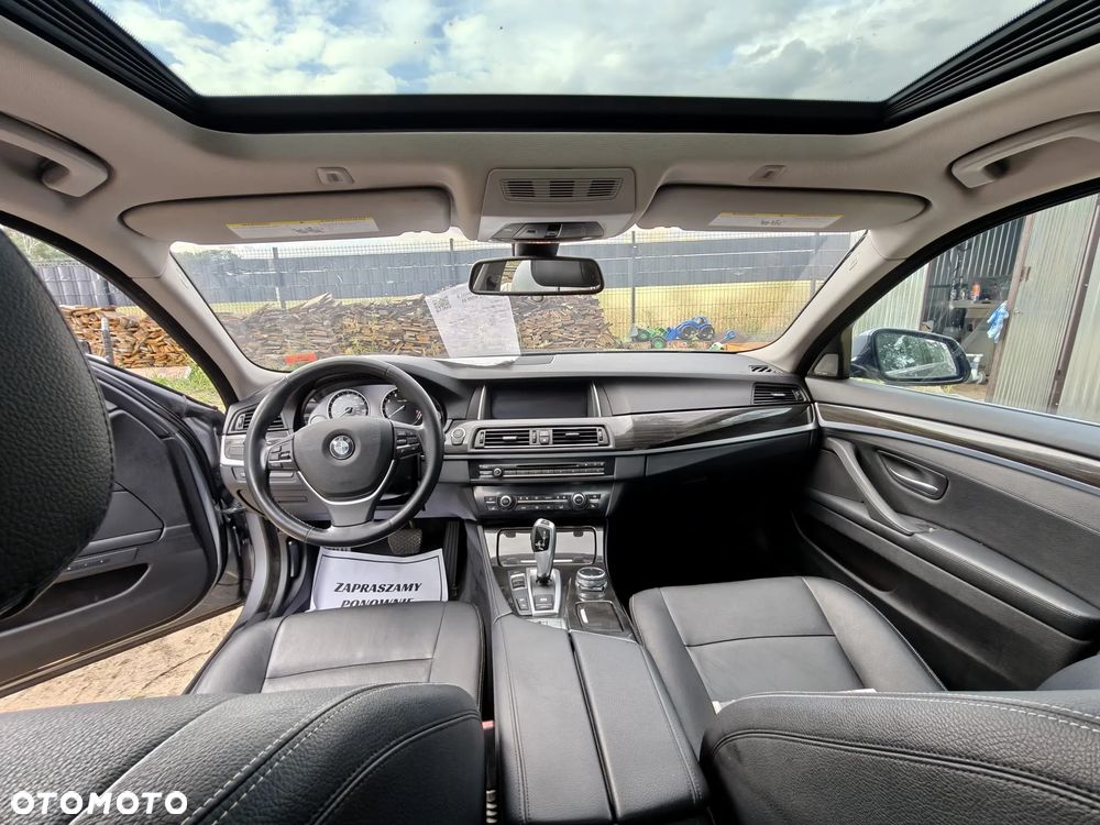 BMW Seria 5 535i xDrive Luxury Line - 12