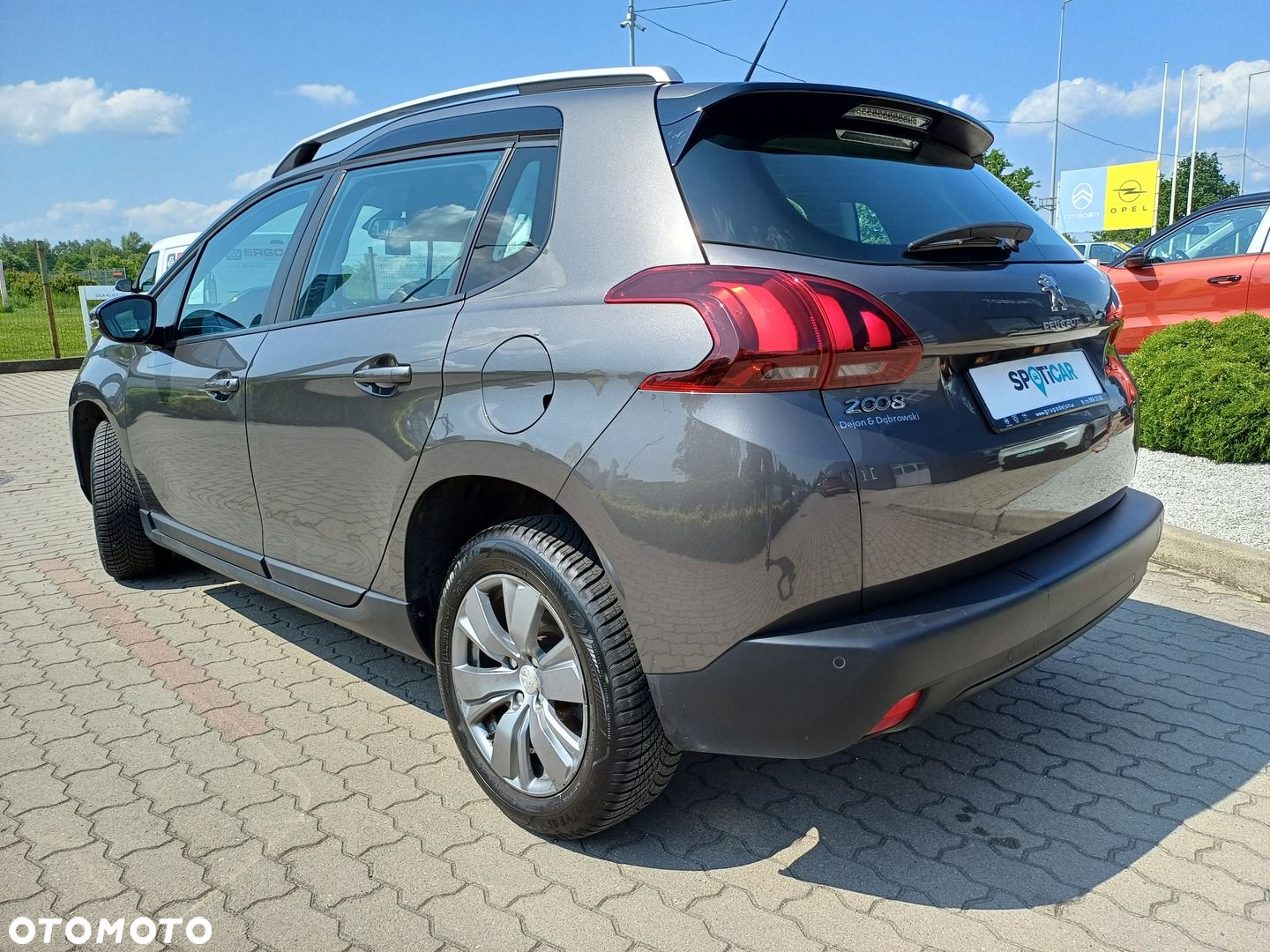 Peugeot 2008 1.2 Pure Tech Active S&S EAT6 - 4