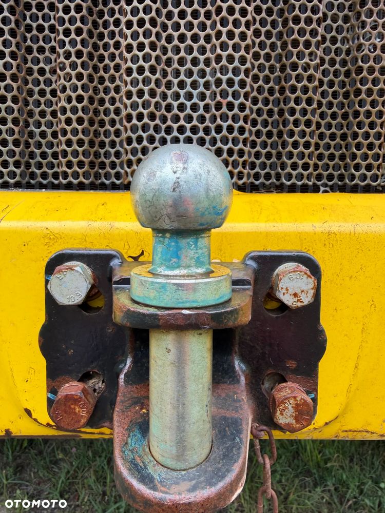 Wacker Neuson DW90 Wozidło 4x4 OBROTOWE.  9 ton ładowność z Pełną kabiną.  1799 mtg 2022 rok. Jak nowe z salonu PERKINS turbo silnik 4cylindry! Pochodzi z Norweskiego Gospodarstwa Ziemniaczanego! Pełne sterowanie dżojstik REWERS HYDROSTATIC. Ogrzewana wentylowana Kabina Opony zero zużycia. Aktualna DEKRA. Kamery wysokiej jakośći! Zero luzów i wycieków. Szybka wolna jazda. Wielka Okazja. Oświetlenie pełne Fabryczne. Hak. Podzespoły dosłownie Nowe! Lokalizacja NOWY SĄCZA - 28
