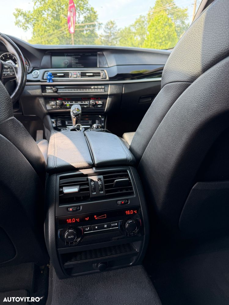 BMW Seria 5 525d Aut. - 10