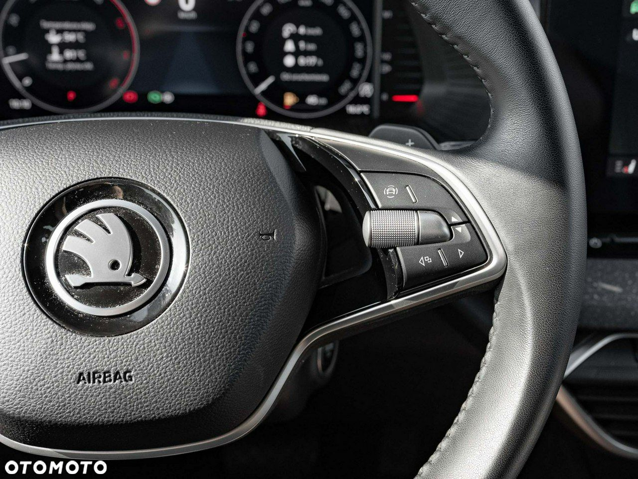 Skoda Octavia 2.0 TDI Selection DSG - 18