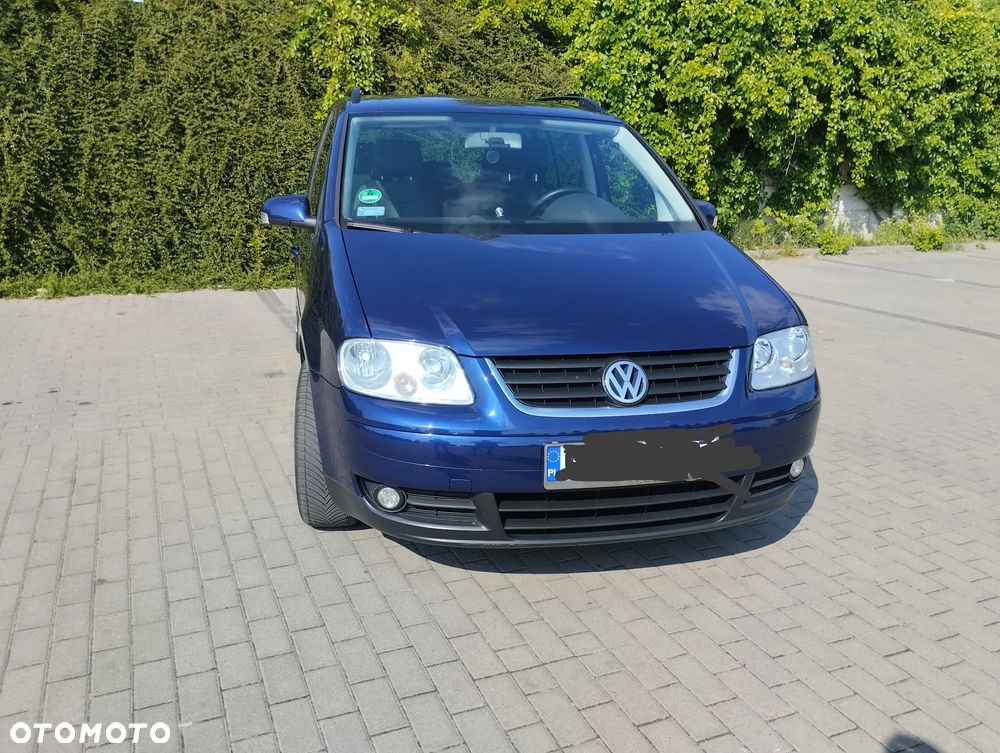 Volkswagen Touran 1.6 Conceptline - 1