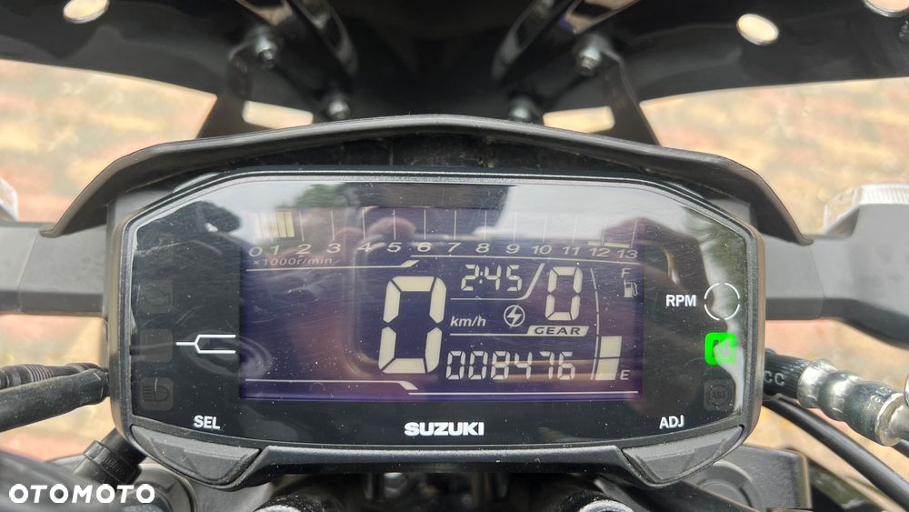 Suzuki GSX - 7