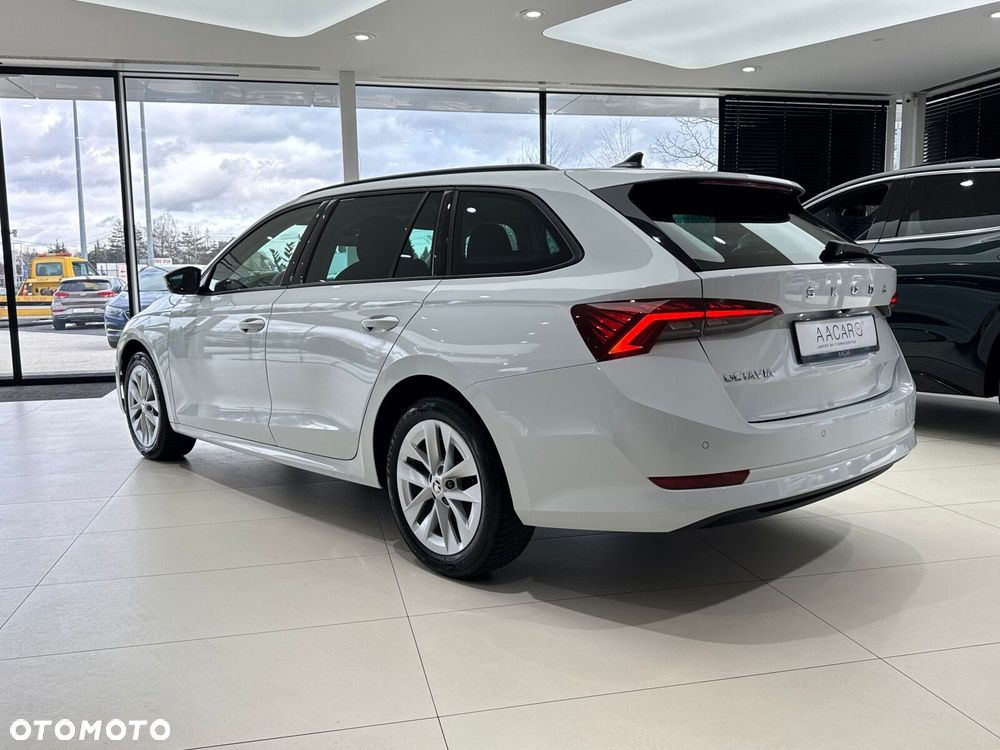 Skoda Octavia 2.0 TDI Ambition DSG - 3