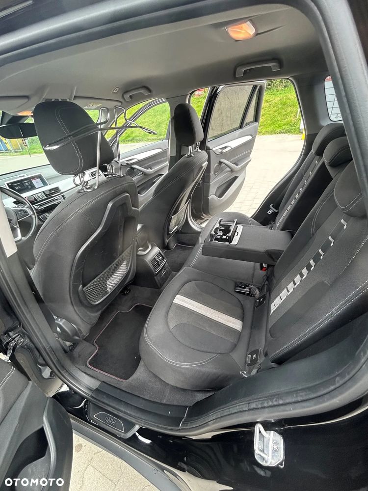 BMW X1 xDrive20d - 13