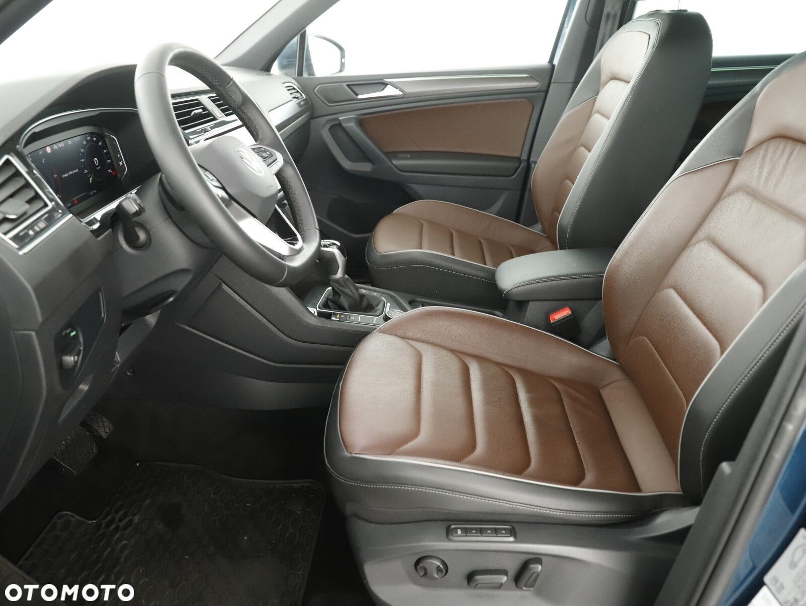 Volkswagen Tiguan - 9