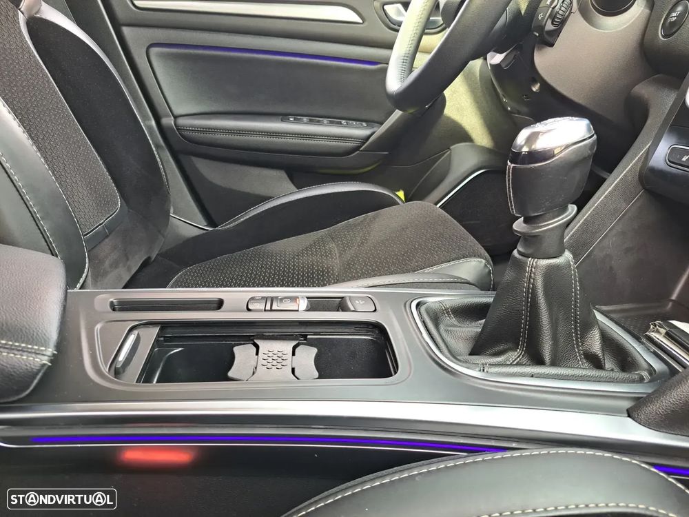 Renault Mégane ENERGY TCe 130 INTENS - 29