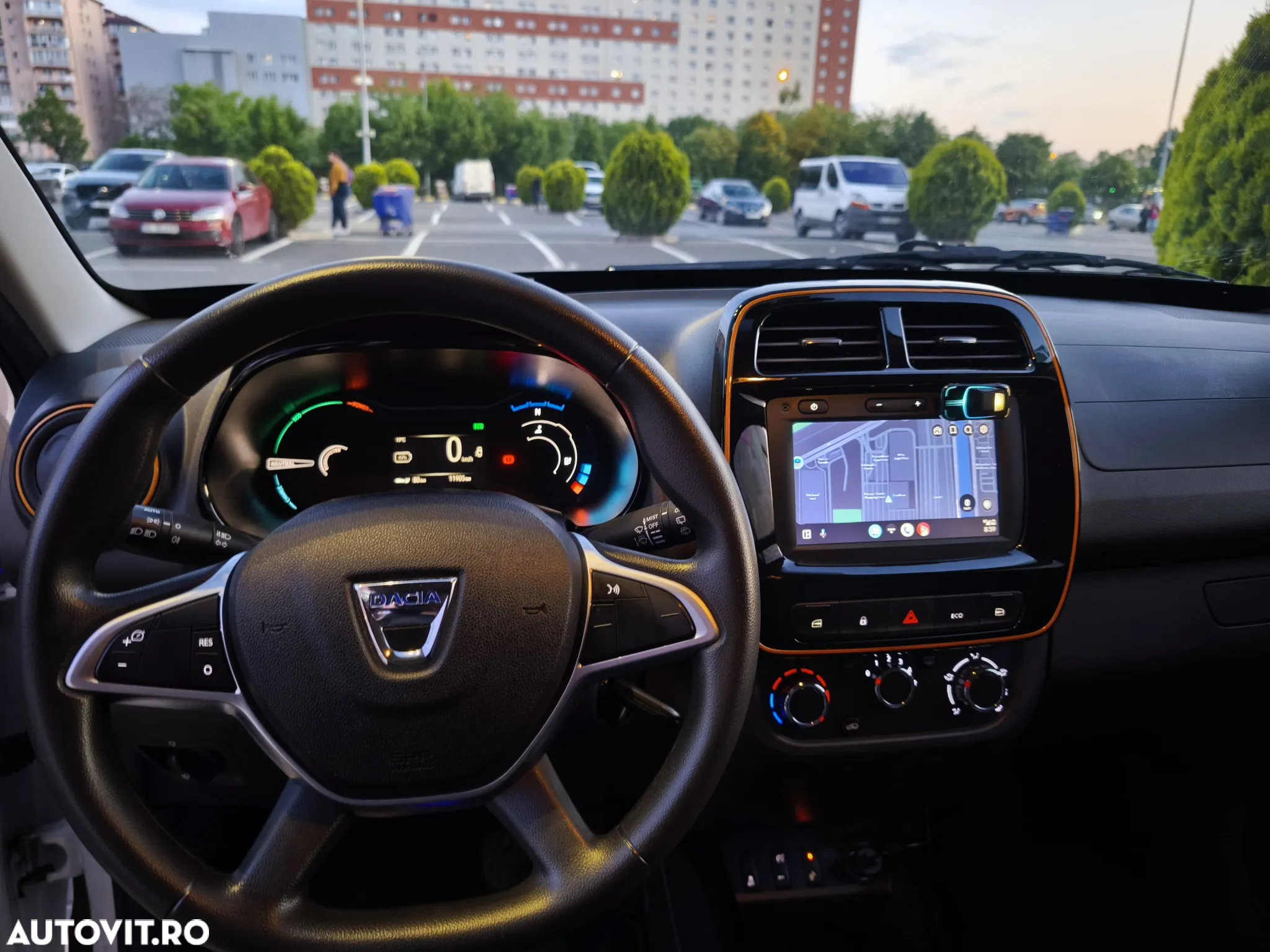 Dacia Spring Expression - 10