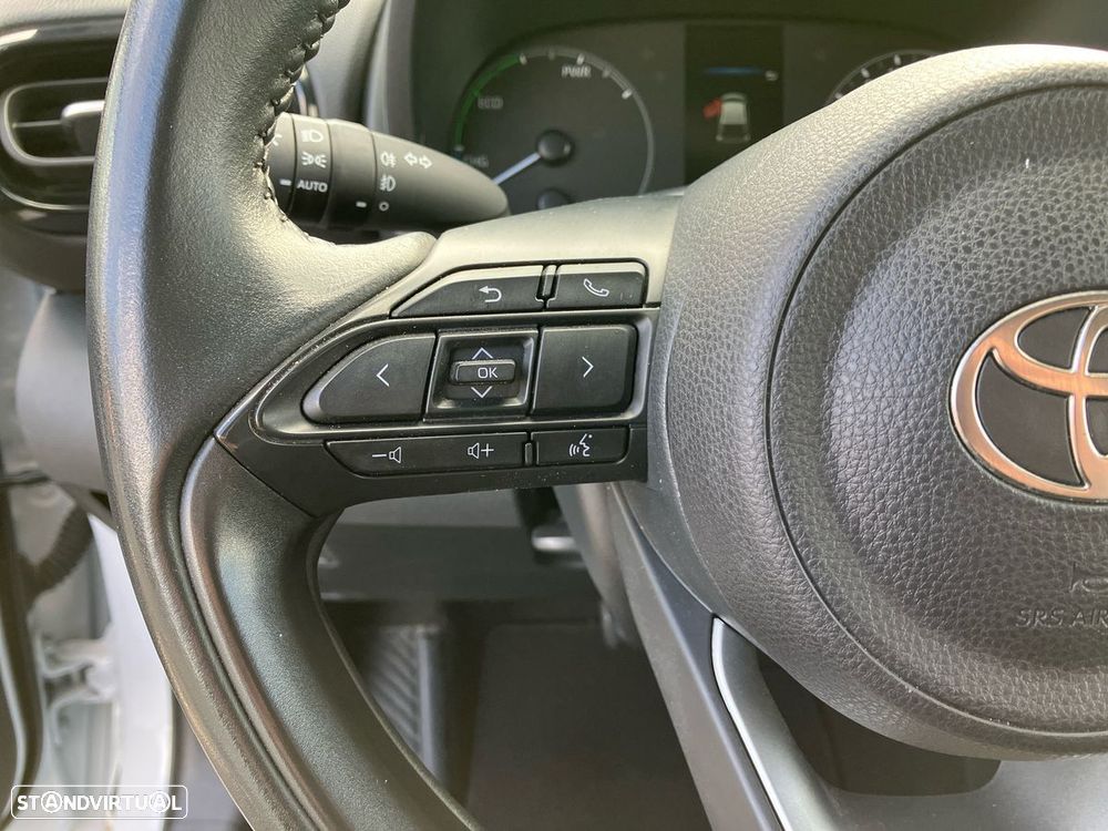 Toyota Yaris 1.5 HDF Comfort Plus - 29