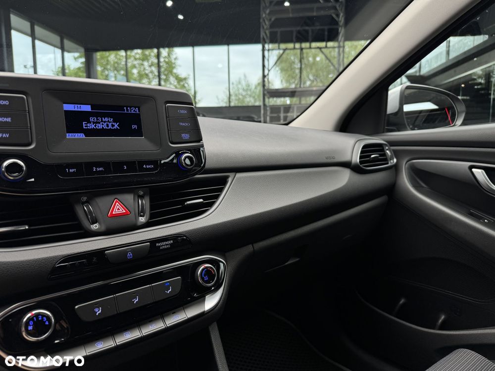 Hyundai i30 1.5 DPI Classic + - 34