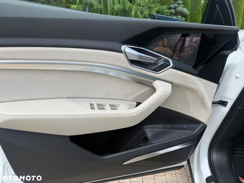 Audi e-tron 55 Quattro - 27