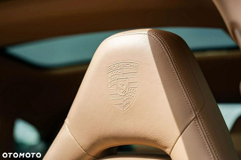 Porsche Panamera 4 E-Hybrid Platinum Edition - 26