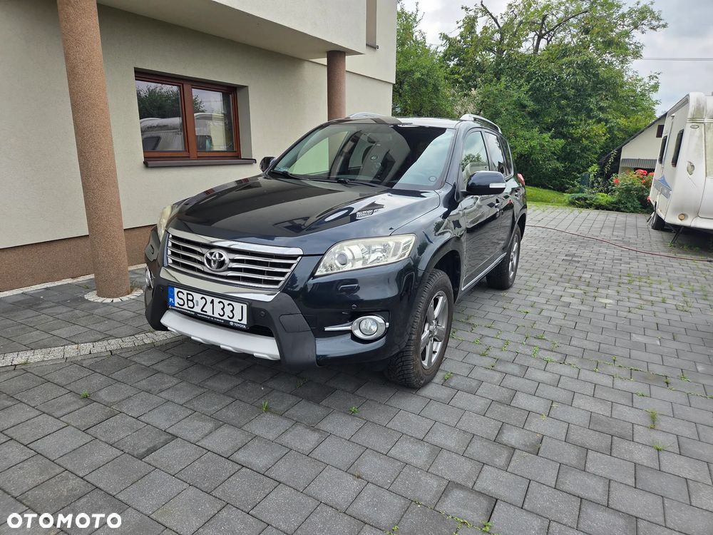 Toyota RAV4 - 1