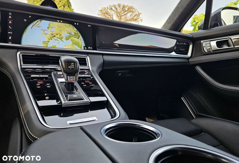 Porsche Panamera Turbo - 25