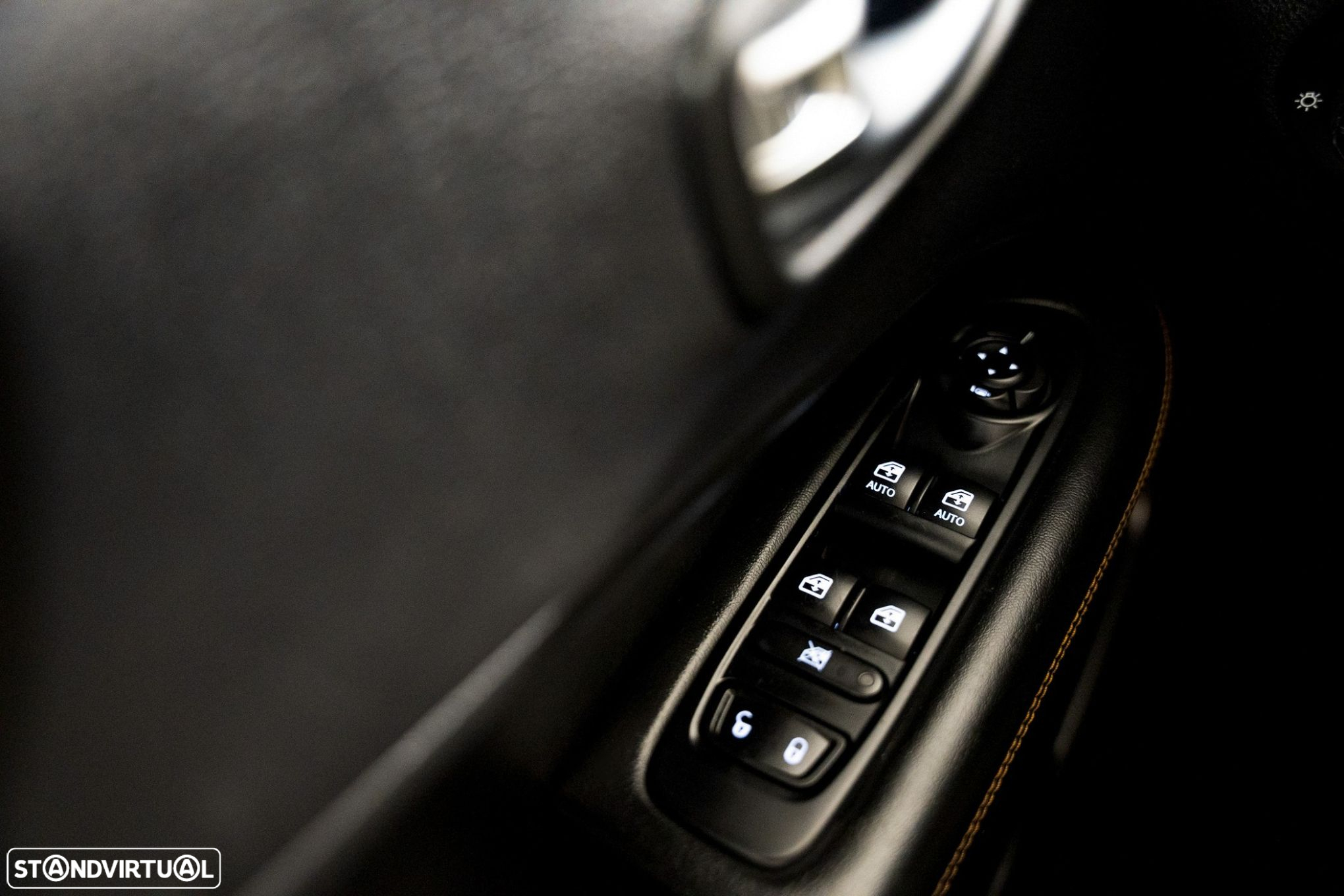 Jeep Compass 1.6 M-Jet Limited - 12