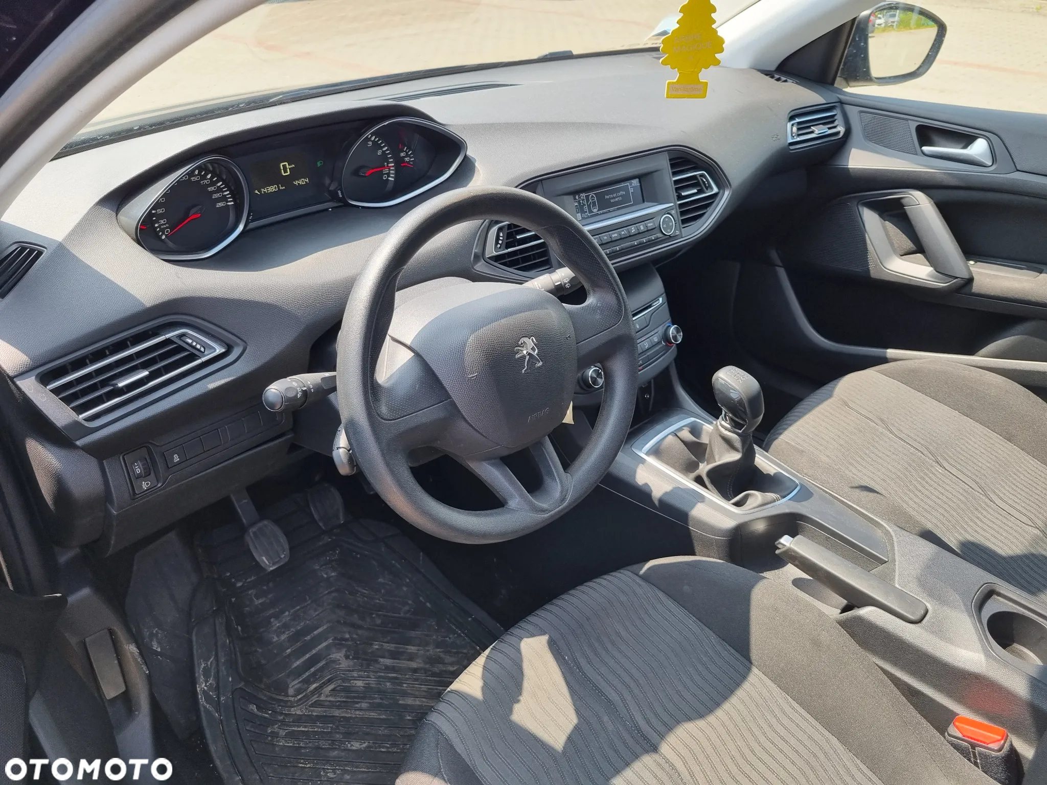 Peugeot 308 1.2 PureTech Access EU6 - 7
