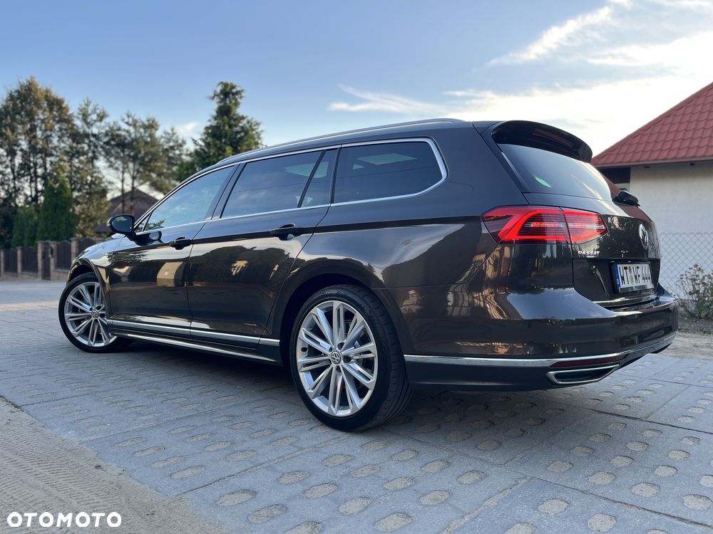 Volkswagen Passat Variant 2.0 TDI Bi-Turbo BMT 4Mot Highline DSG - 32