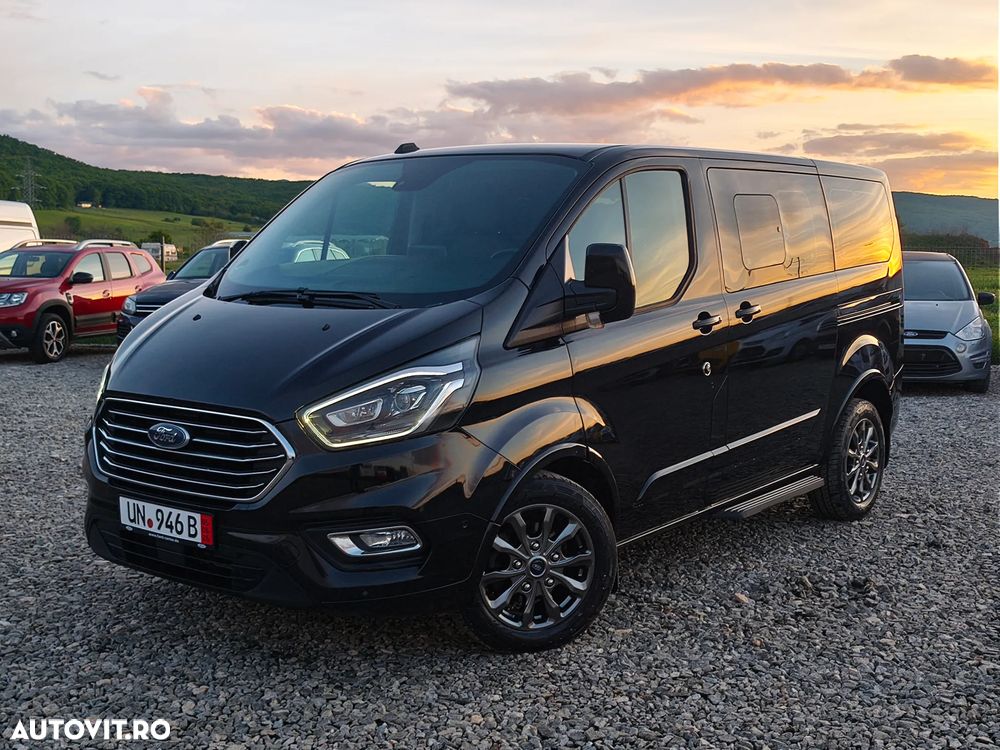 Ford Tourneo Custom - 10