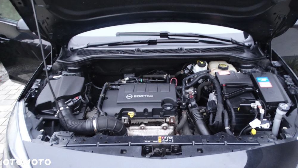 Opel Astra 1.4 Turbo Selection - 23
