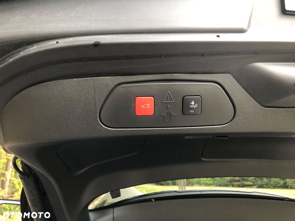 Opel Grandland X 1.6 T Design Line S&S - 23