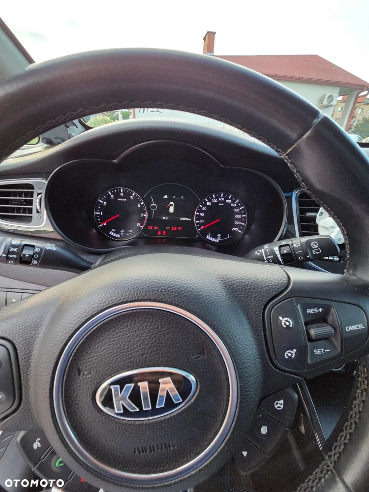 Kia Carens 1.6 GDI XL 7os - 14