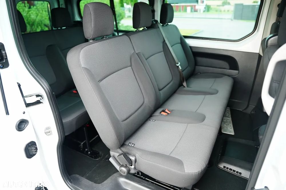 Renault TRAFIC III / AUTOBUZ / 9 LOCURI / 2022 / PRIMUL PROPRIETAR / REVIZAT - 35