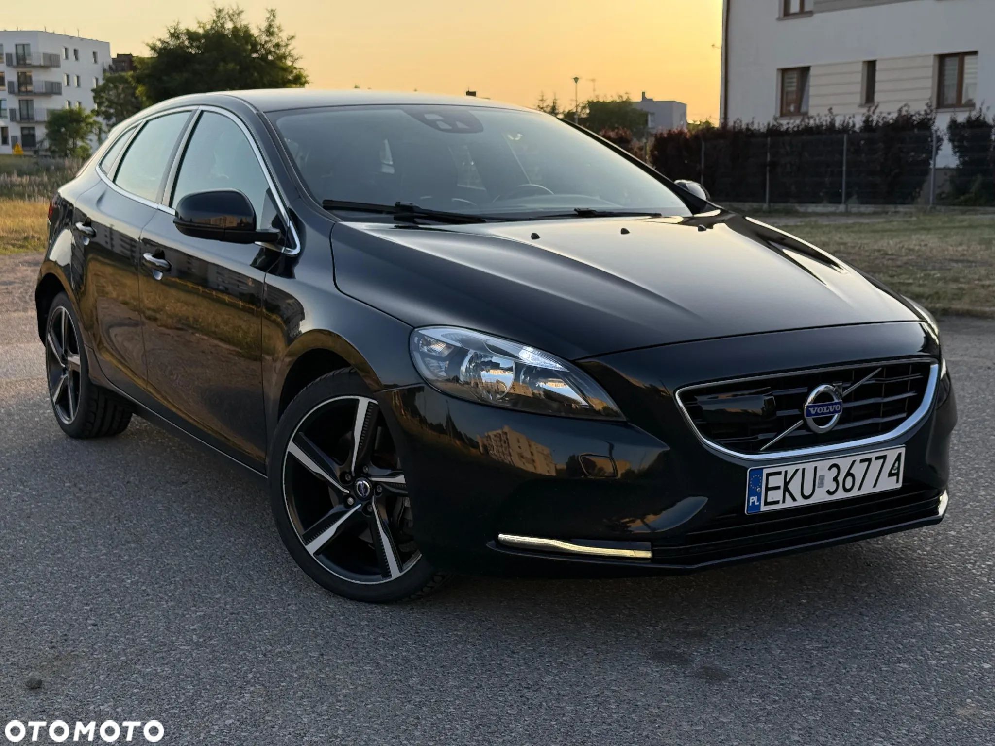 Volvo V40 D4 Drive-E Summum - 1