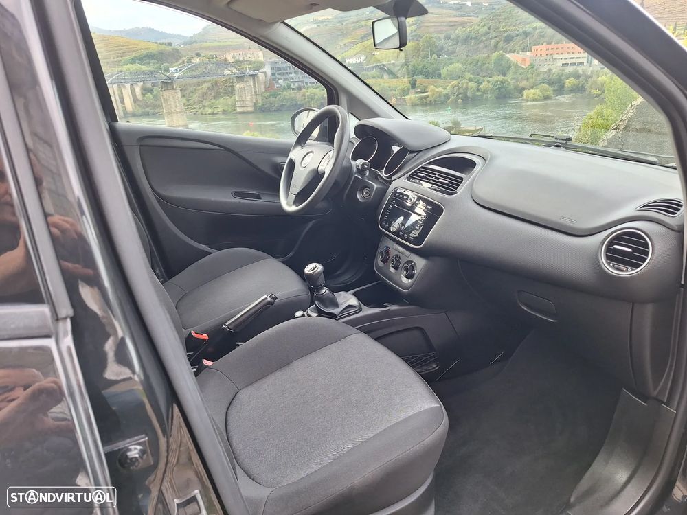 Fiat Punto 1.2 Young II S&S - 28