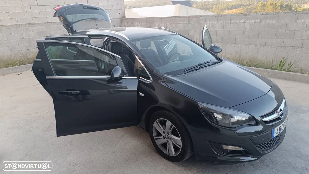 Opel Astra Sports Tourer - 9