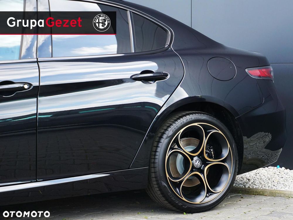 Alfa Romeo Giulia - 20