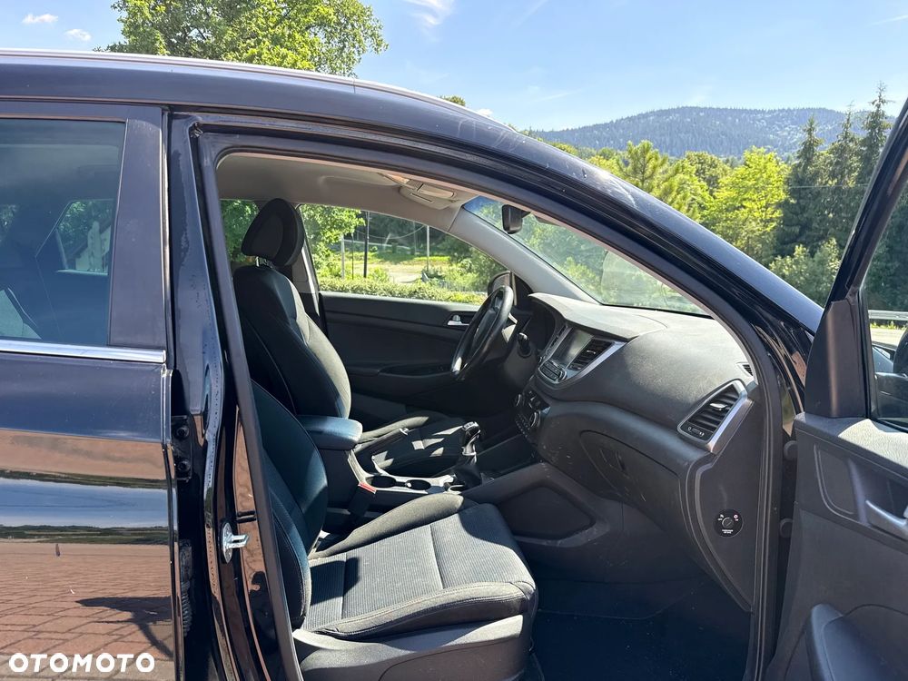 Hyundai Tucson blue 1.7 CRDi 2WD Classic - 12