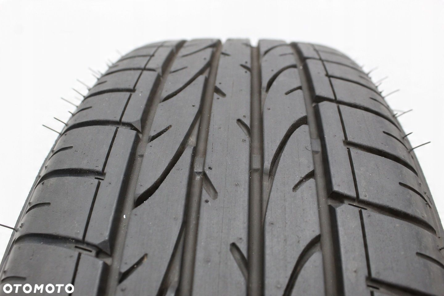 INFINITI Q30 KOŁA 215/60R17 BRIDGESTONE DUELER HP - 9