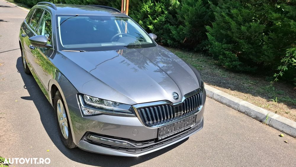 Skoda Superb 2.0 TDI DSG Ambition - 1