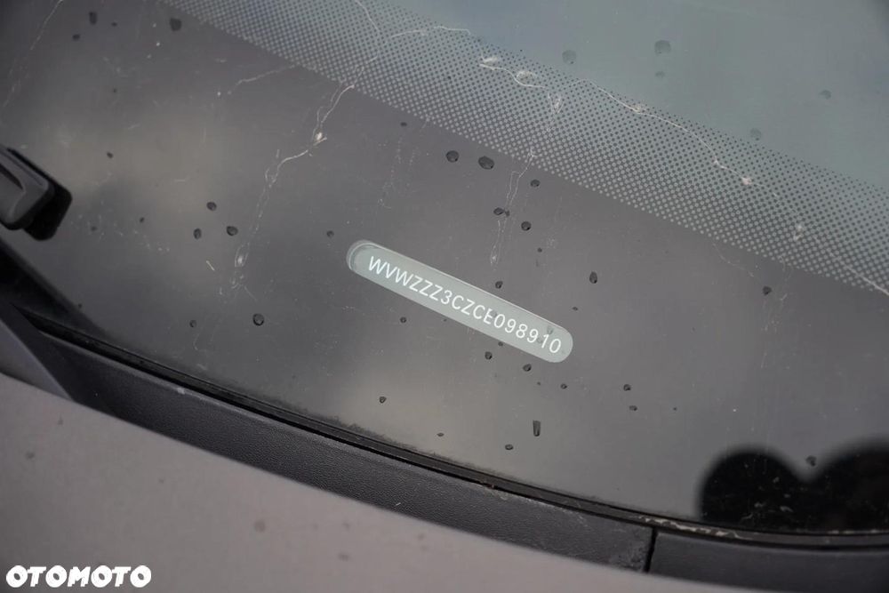 Volkswagen Passat 2.0 TDI BlueMotion Technology Highline - 29