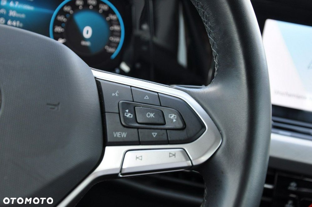 Volkswagen Golf - 21