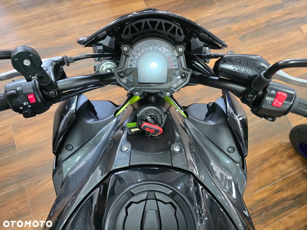 Kawasaki Z - 4