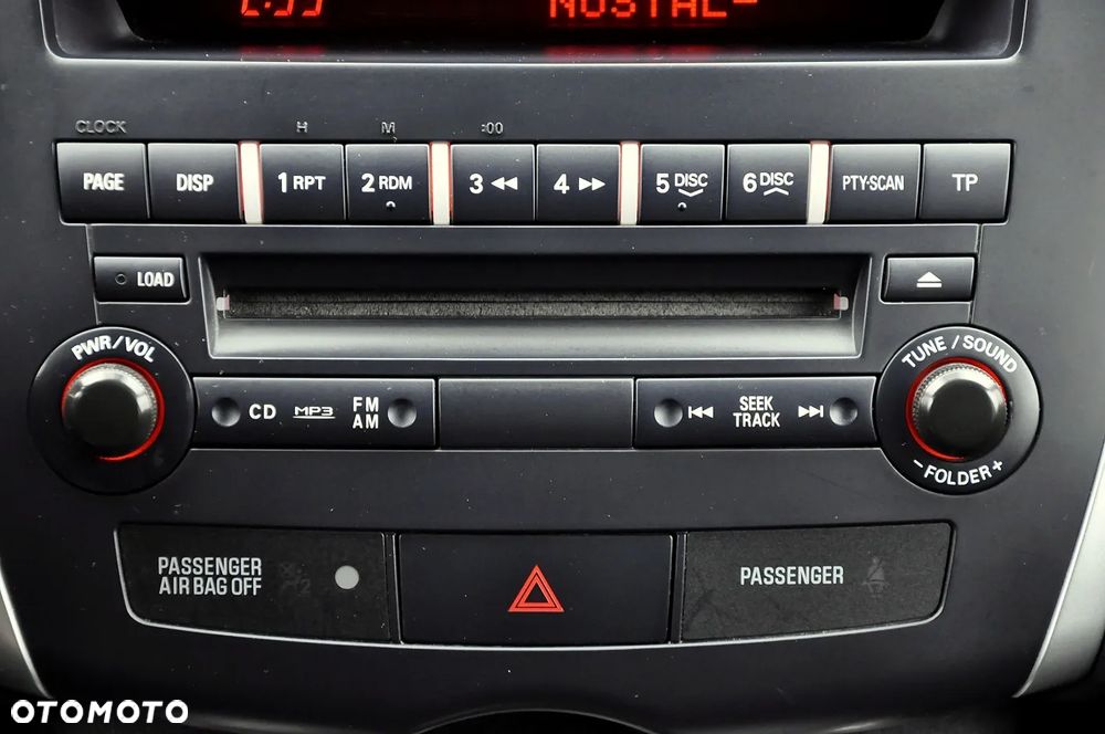 Mitsubishi ASX - 16