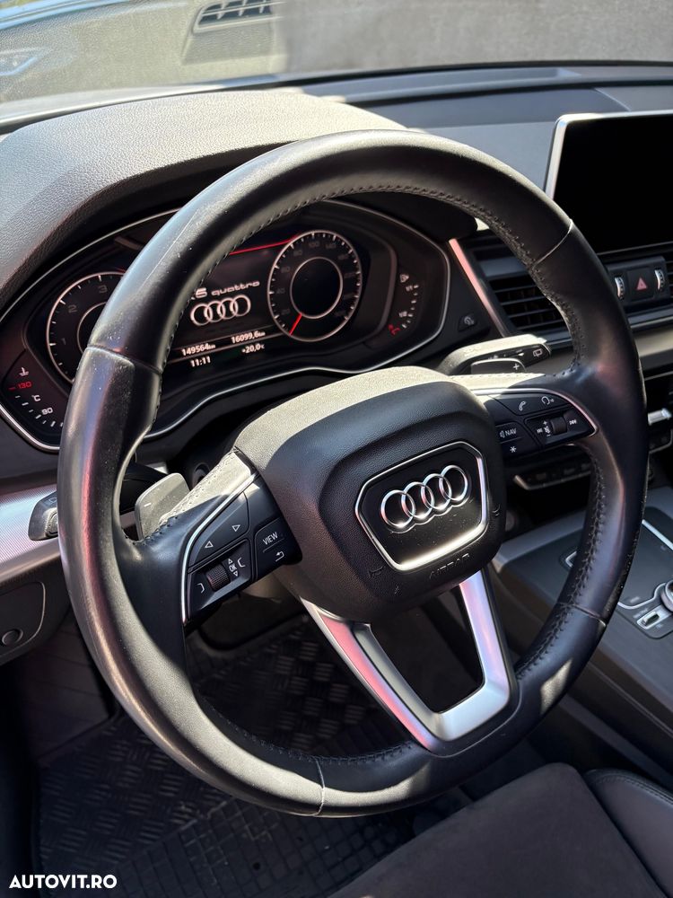 Audi Q5 2.0 40 TDI quattro S tronic Design - 12
