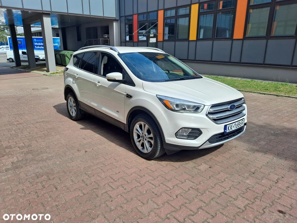 Ford Kuga - 9